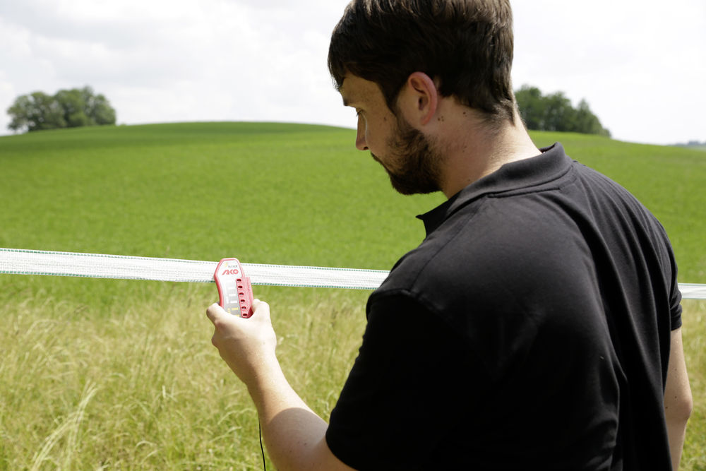 Zaunprüfer AKO bis 6000 Volt